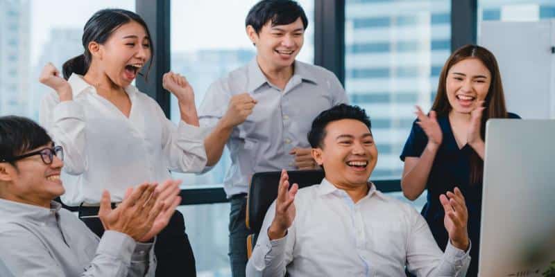 KUBET tạo dựng không gian làm việc đầy nhiệt huyết